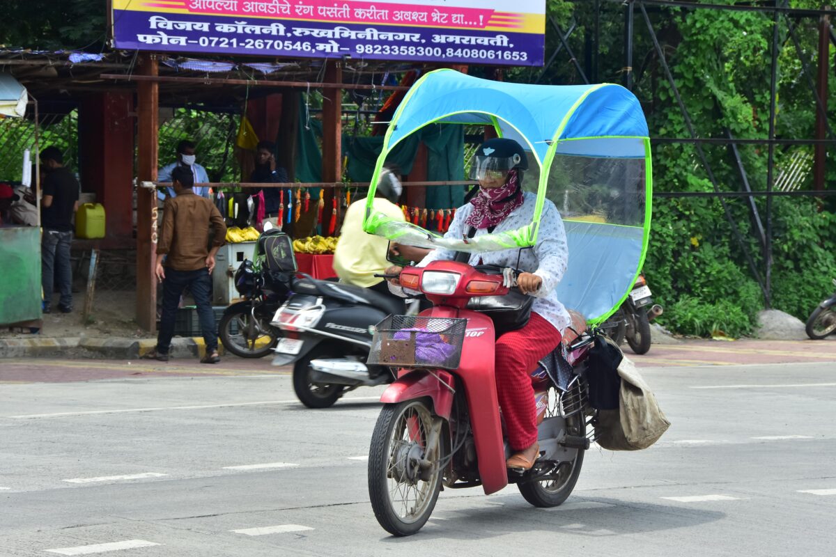 vehicle-raincoat-amravati-mandal