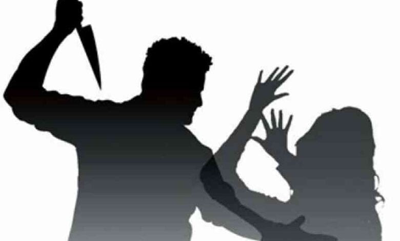 Woman-abusing-amravati-mandal