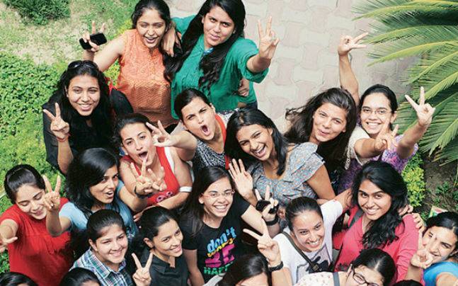girls-topper-amravati-mandal
