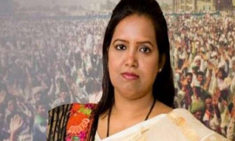 varsha-gaikwad-amravati-mandal