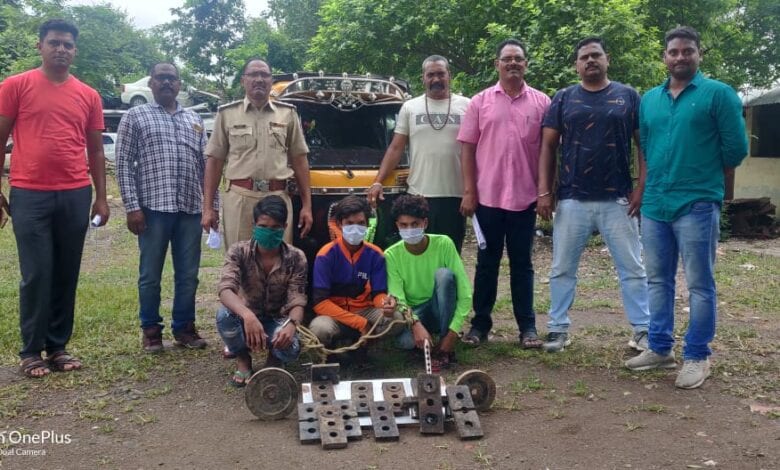 badnera-police-caught-three-thieves-in-just-2-hours-amravati-mandal