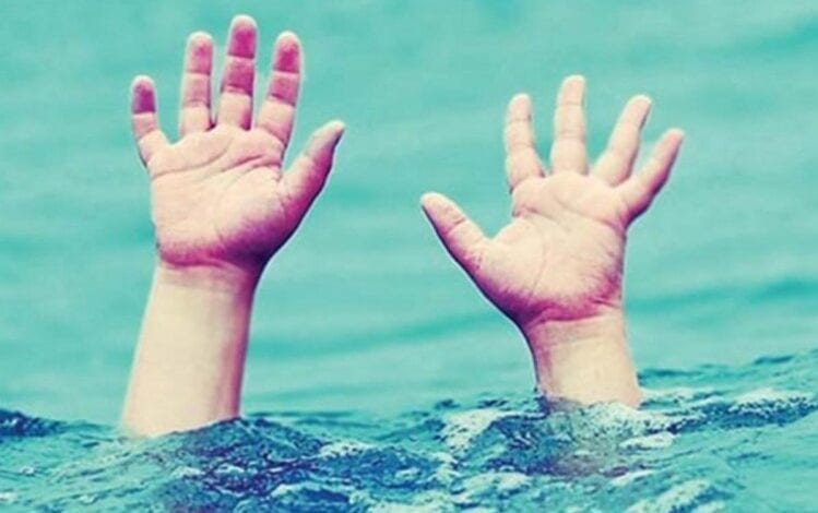 two-drowned-during-immersion-in-gangadhri-pond-amravati-mandal
