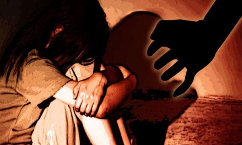 teen-age-girl-raped-amravati-mandal