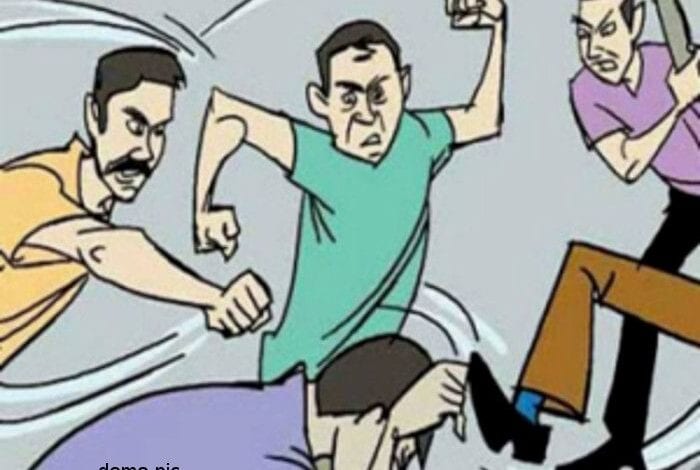 bloody-conflict-between-two-groups-in-masoda-amravati-mandal