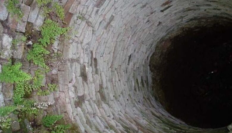 jumping-into-the-well-of-a-mother-including-a-three-year-old-child-amravati-mandal
