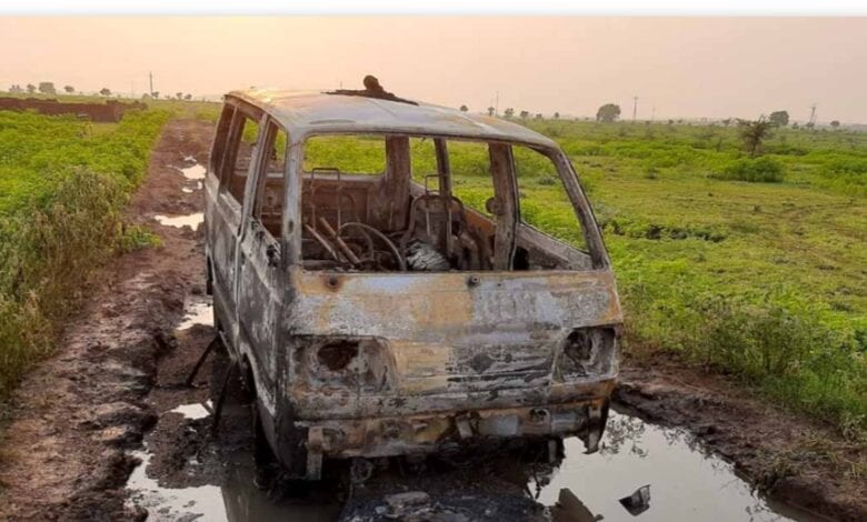 ambulance-burned-amravati-mandal
