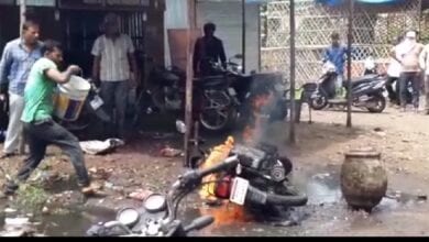 motor-cycle-fired-amravati-mandal