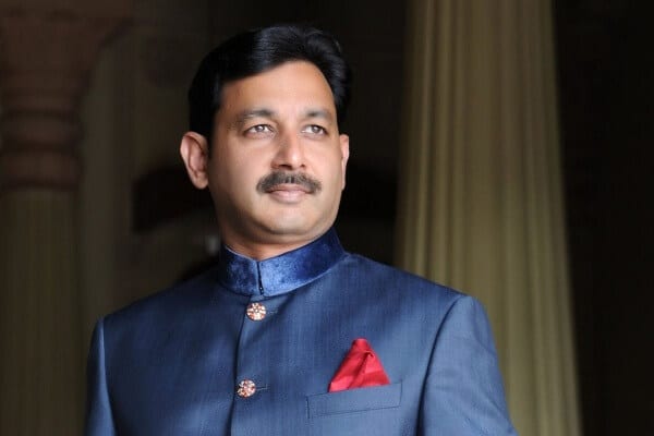 Yuvraj-Sambhajiraje-Chhatrapati-amravati-mandal