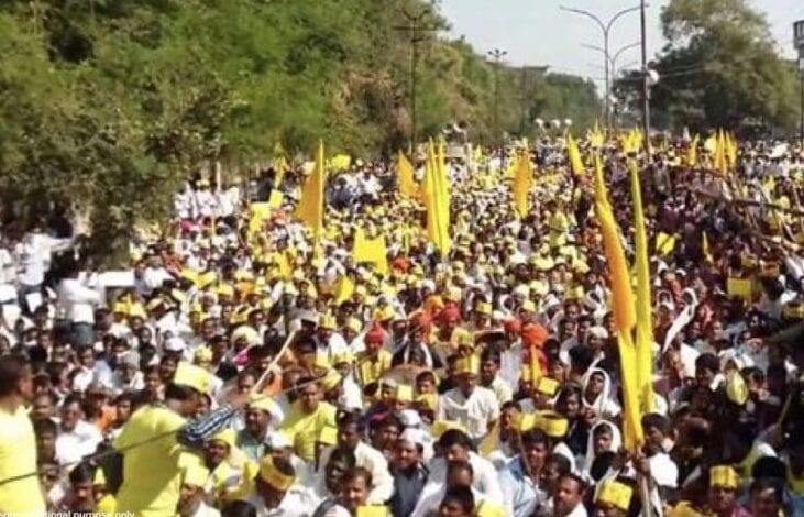 dhangar-society-burnt-bjps-manifesto-for-reservation-demand_amravati_mandal