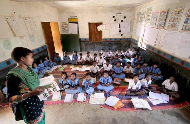 poor-children-online-classes-amravati-mandal