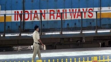 Train-travel-amravati-mandal
