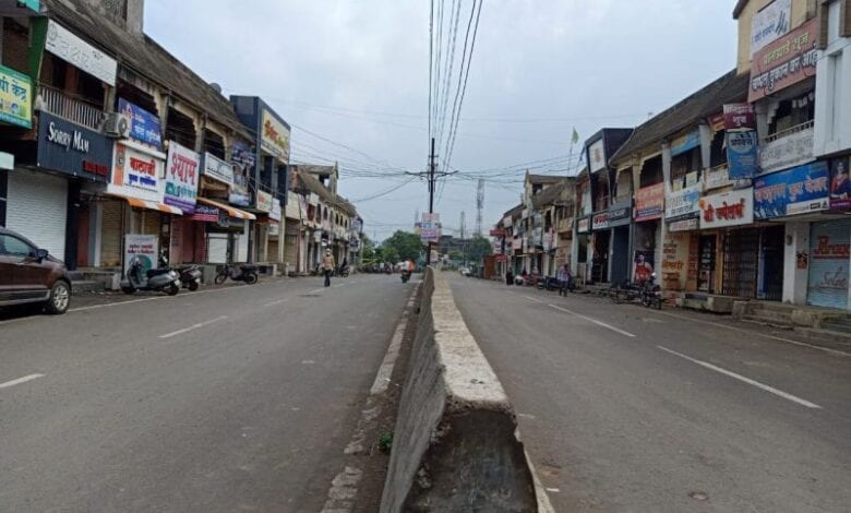 Public-curfew-amravati-mandal