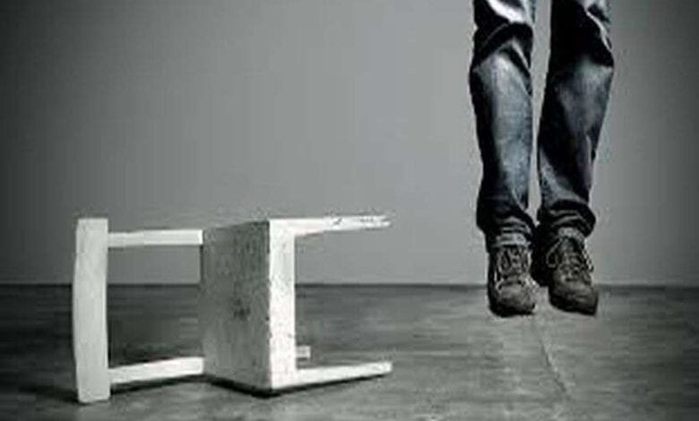 Engineer-hanged-amravati-mandal