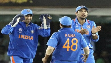 Dhoni-Yuvraj-Raina-Amravati-Mandal