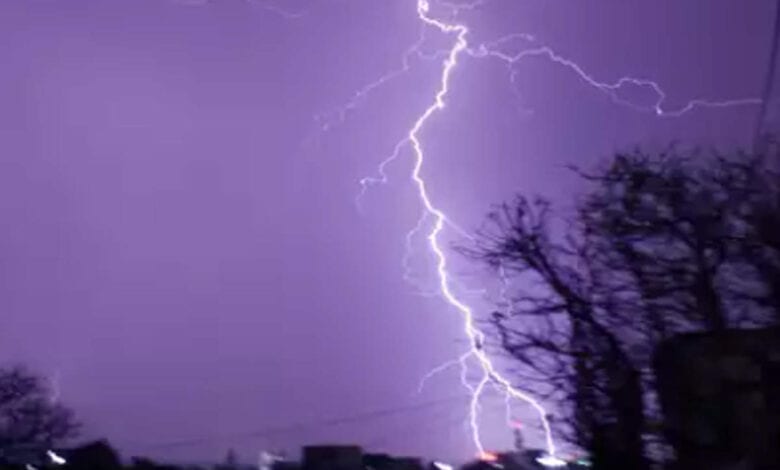 Lightning-Amravati-Mandal