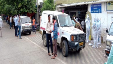 Suicide-In-Front-Of-Railway-Amravati-Mandal copy
