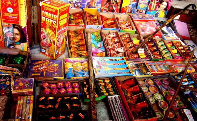 Cracker-Amravati-Mandal
