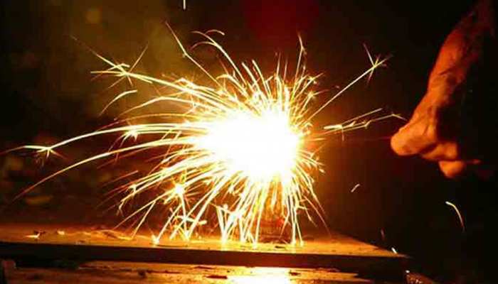 fire-crackers-amravati-mandal