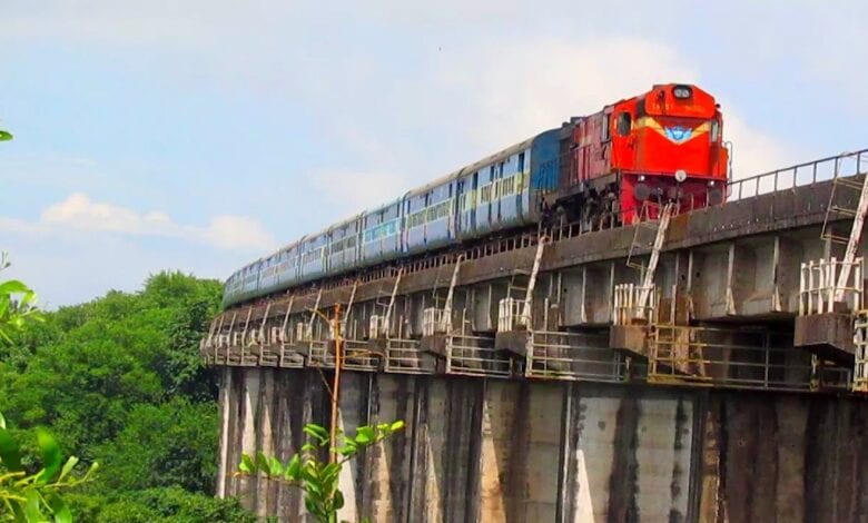 railway-bridge-amravati-mandal