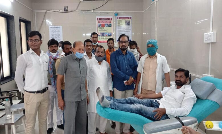 Blood-Donation-Amravati-Mandal