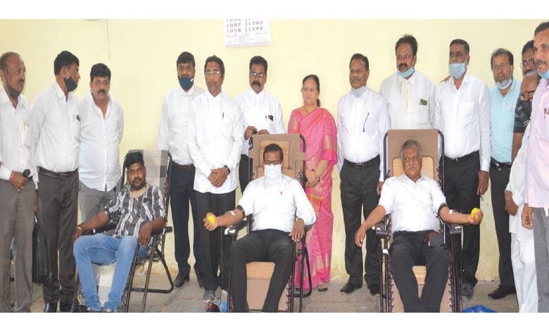 blood-donation-amravati-mandal