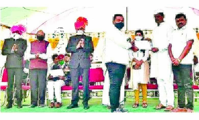 Republic-Day-amravati-mandal