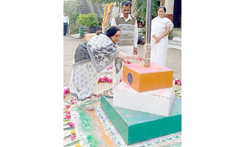 Republic-Day-amravati-mandal