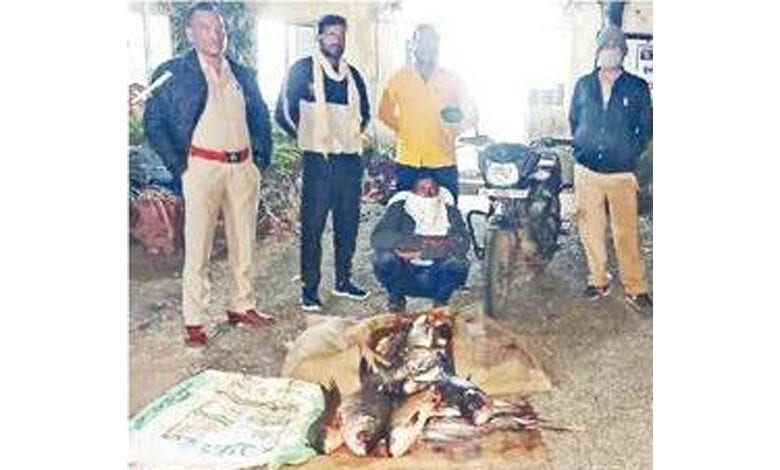 Fisherman-arrest-amravati-mandal