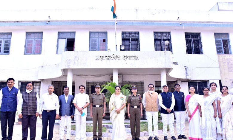 Republic-Day-amravati-mandal