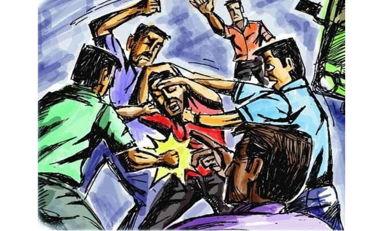 Attacked-on-Contractor-amravati-mandal