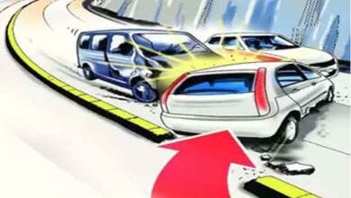 Car-accident-amravati-mandal