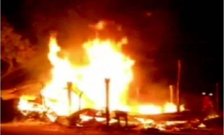 Fire-with-short-circuit-amravati-mandal