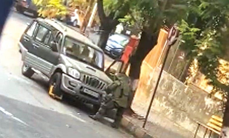 ambani-suv-amravati-mandal