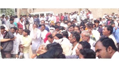 Crowds-Farmers-amravati-mandal