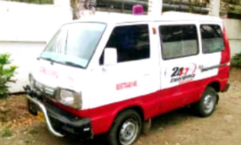 Uncontrolled-ambulance-amravati-mandal