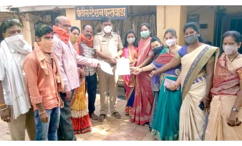 Women-Shiv-Sainiks-amravati-mandal