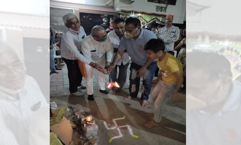 Holi-Amravati-Mandal