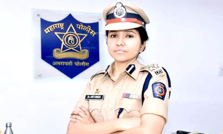 Aarti-Singh-amravati-mandal
