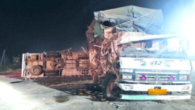 truck-accident-amravati-mandal