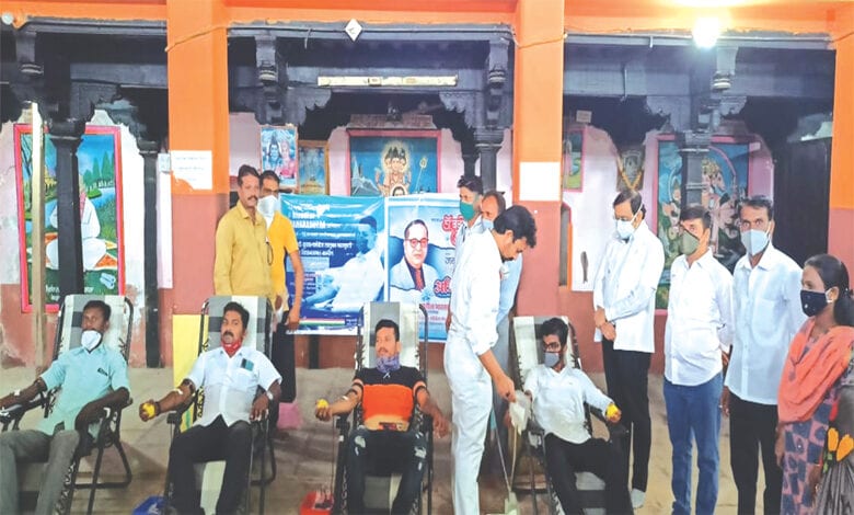 Blood-Donation-Camp-Amravati-Mandal