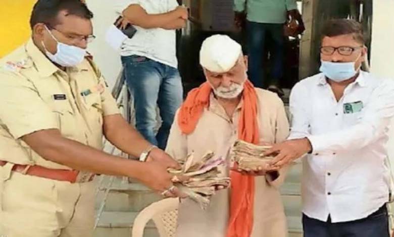 bag-caught-baburam-amravati-mandal