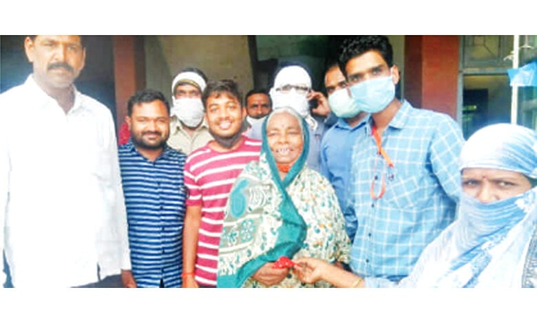 purse-full-of-money-amravati-mandal