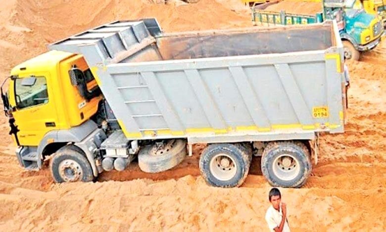Truck-amravati-mandal