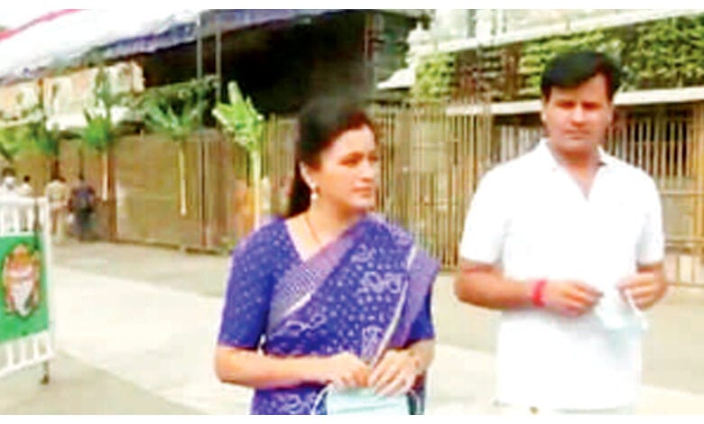 Ravi-rana-navneet-rana-amravati-mandal