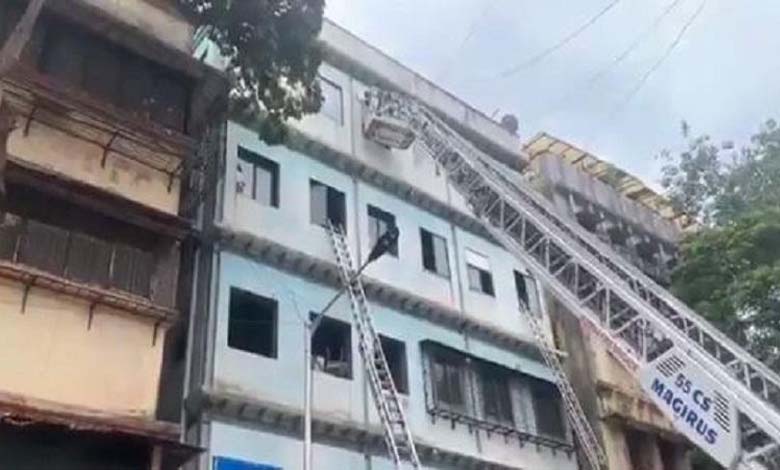 building-collapsed-amravati-mandal