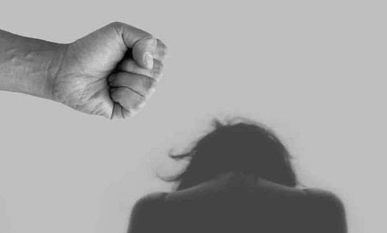 woman harresment-amravati-mandal