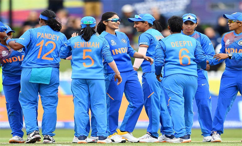 women-cricket-amravati-mandal