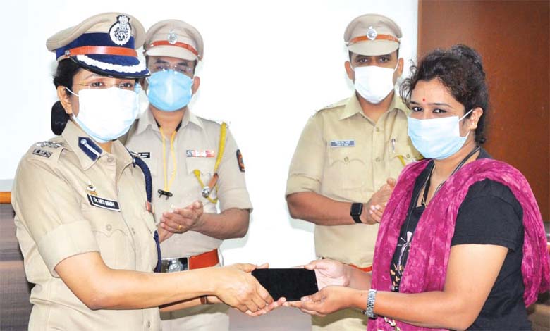 cp-aarti-singh-amravati-mandal