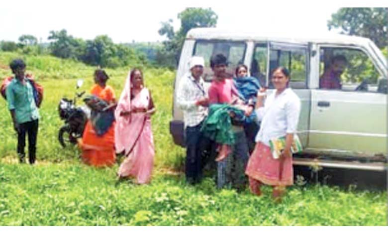 woman-in-baby-amravati-mandal