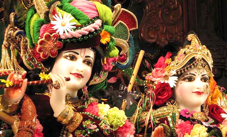 Shrikrishna-Janmashtami-amravati-mandal
